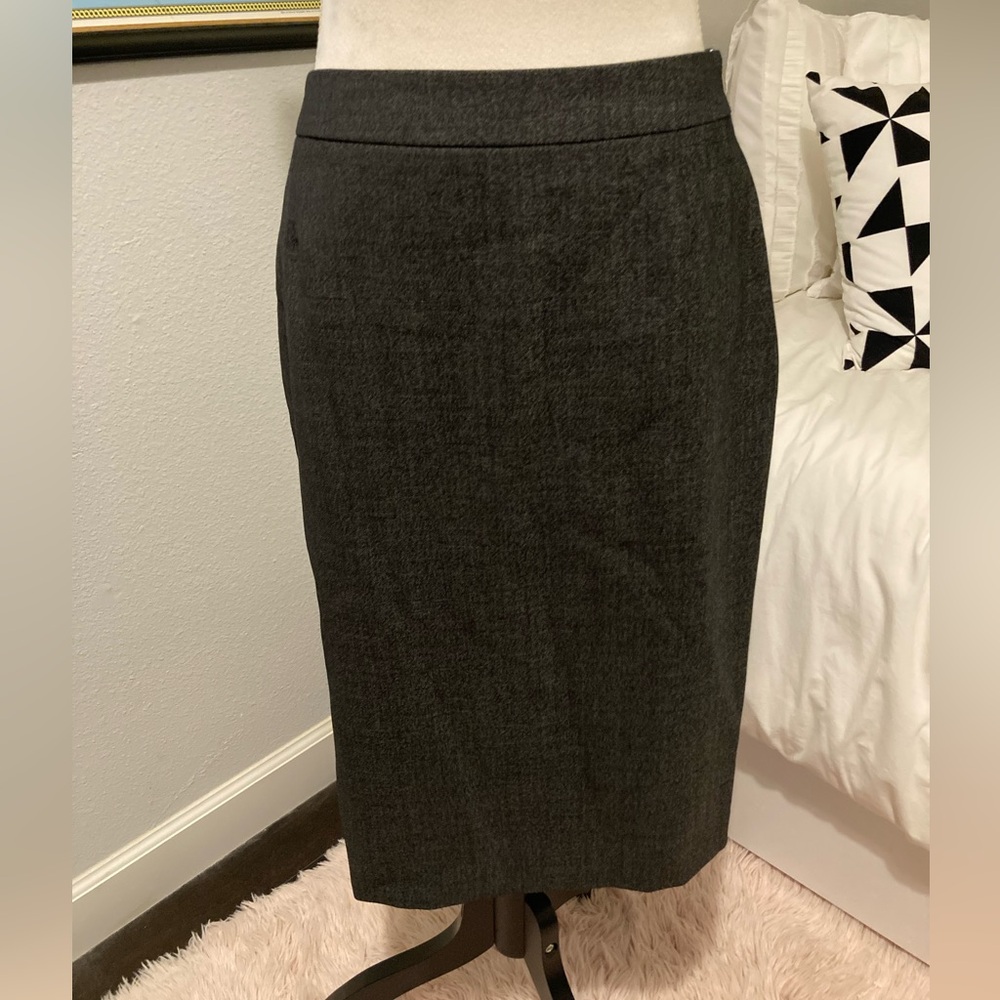 Like New Hugo Boss Pencil Skirt